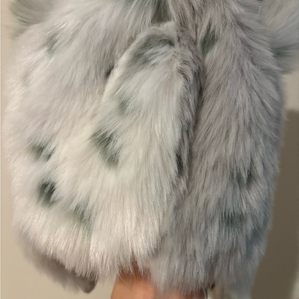 Restoration Hardware Luxe Faux Fur Hood in Gray and White